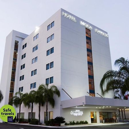 Mision Express Merida Altabrisa Экстерьер фото